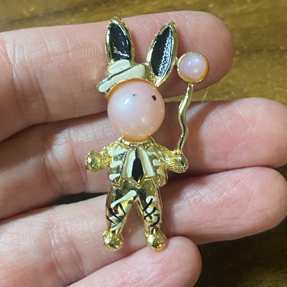 Vintage Harlequin Bunny Brooch With Pink Balloon